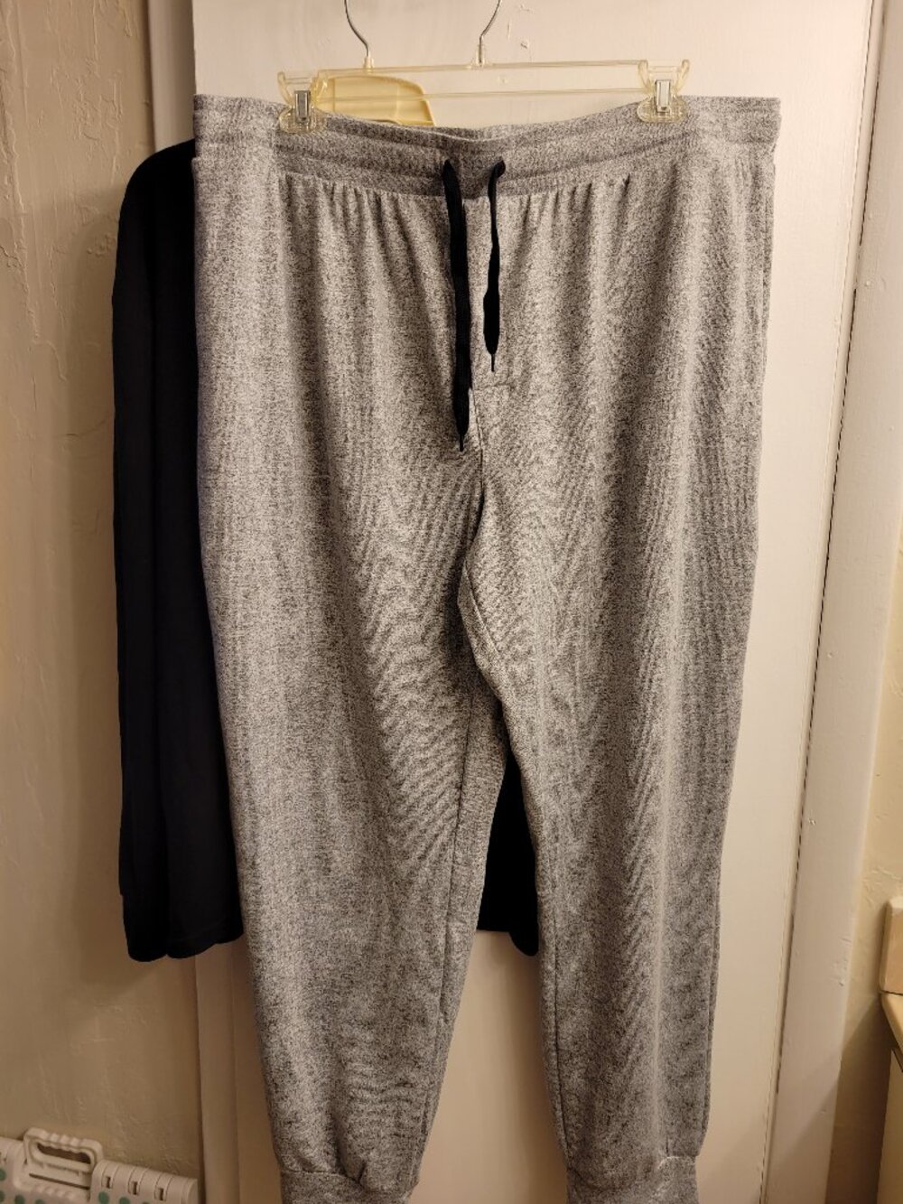 Haggar Men''s Pajamas Set - Grey & Blue - Size XXL.